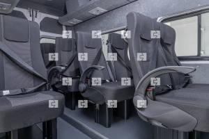 Автобус 13 +1 Dongfeng K33-561